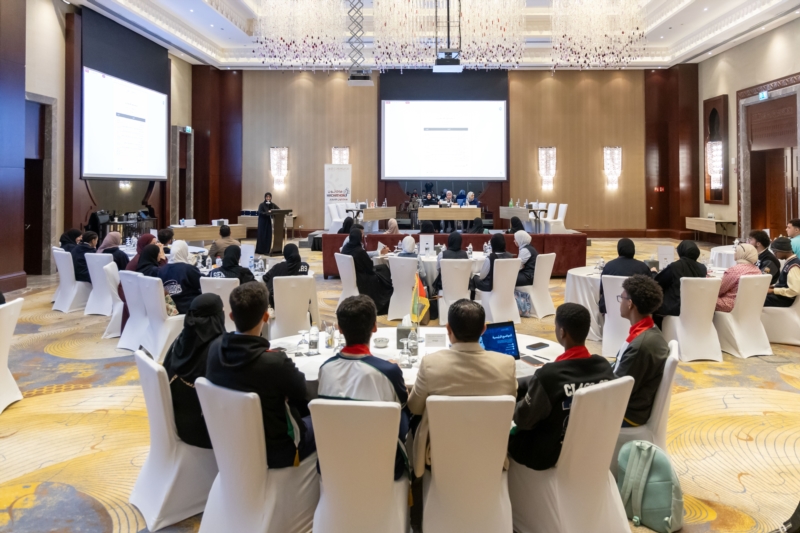 فعالية "هاكاثون الأفكار"، التي تضمنت مناظرة بعنوان "أثر الذكاء الاصطناعي على مهارات الإنسان"