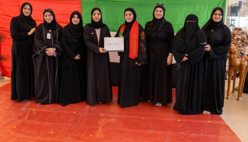 مشاركة موظفي مكتب شؤون التعليم الخاص مع الطلبة في احتفال اليوم الوطني الـ54